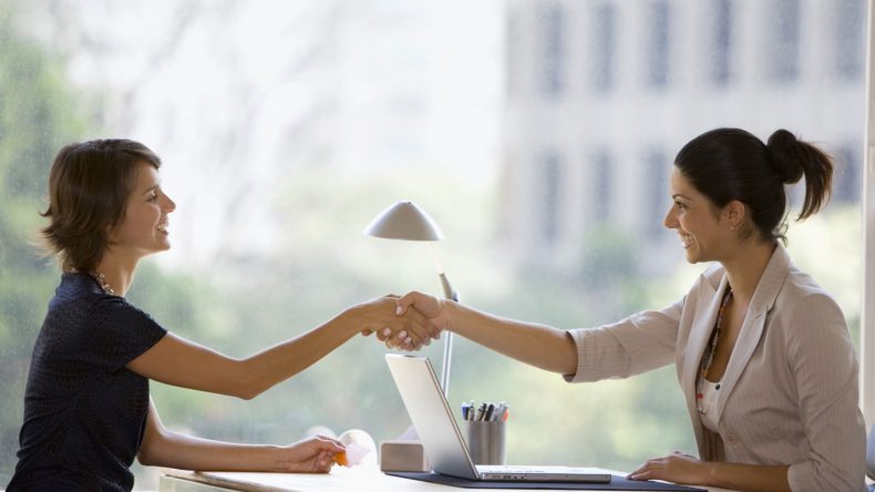 Leia mais sobre o artigo Empresa e universidade não poderão exigir que empregados se  apresentem com cabelo e barba aparados