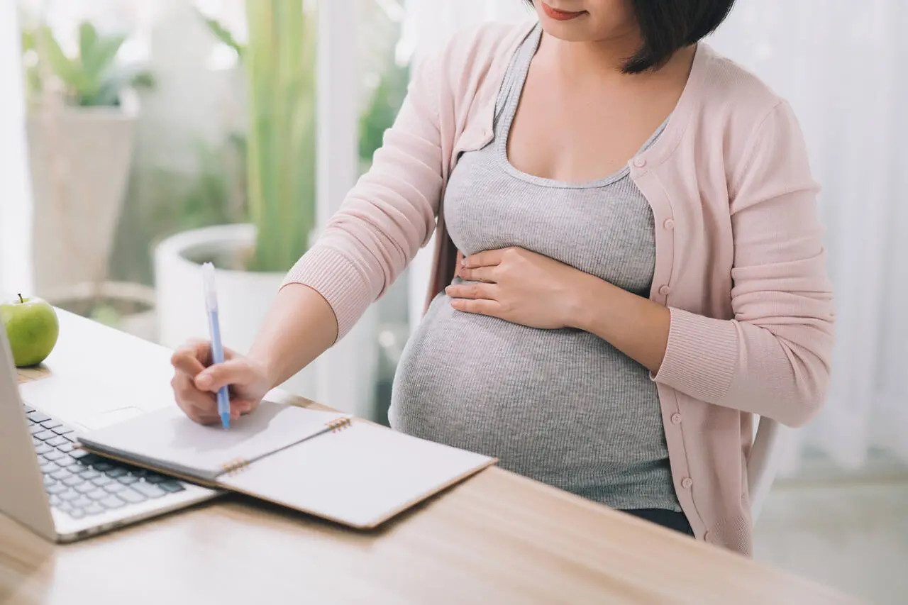 Leia mais sobre o artigo Período de licença-maternidade deve ser computado para fins de pagamento do adicional de insalubridade