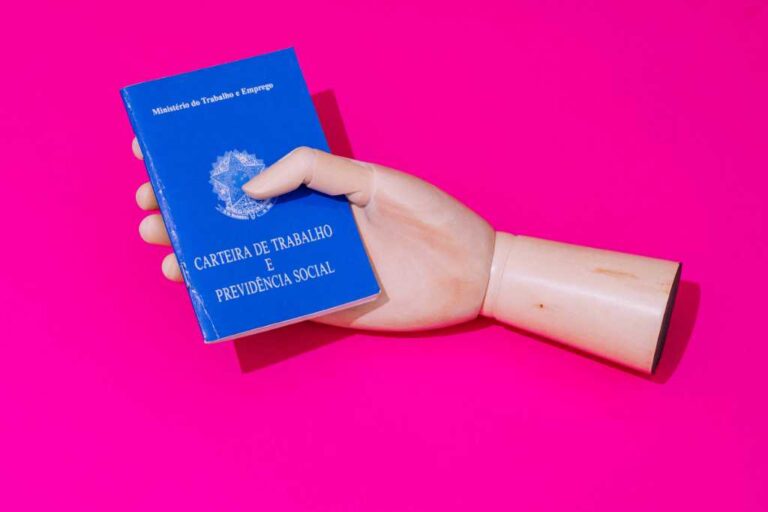 Leia mais sobre o artigo Primeira parcela do 13º será depositada em novembro; veja quem tem direito e qual o valor.